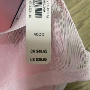Brand new with tags super cute Victoria’s Secret push up bra